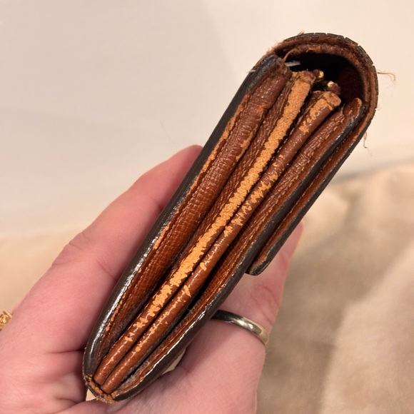 Louis Vuitton LV Sarah Brown Monogram Wallet - Picture 5 of 14
